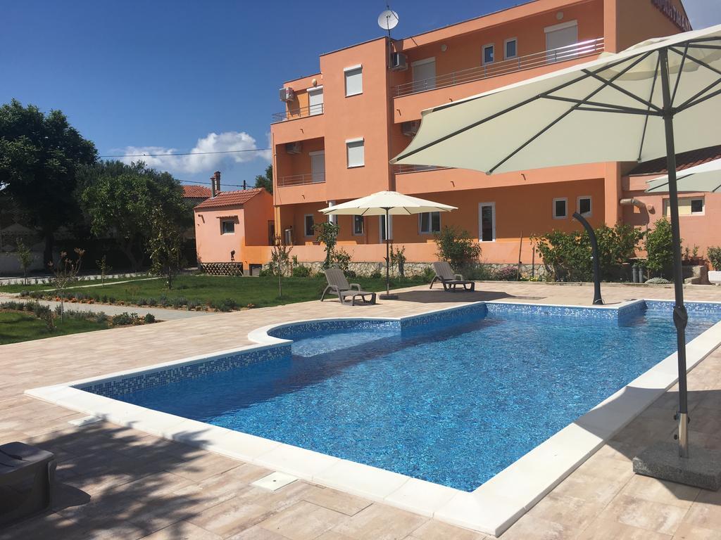 Apartments Bonex Privlaka  Extérieur photo