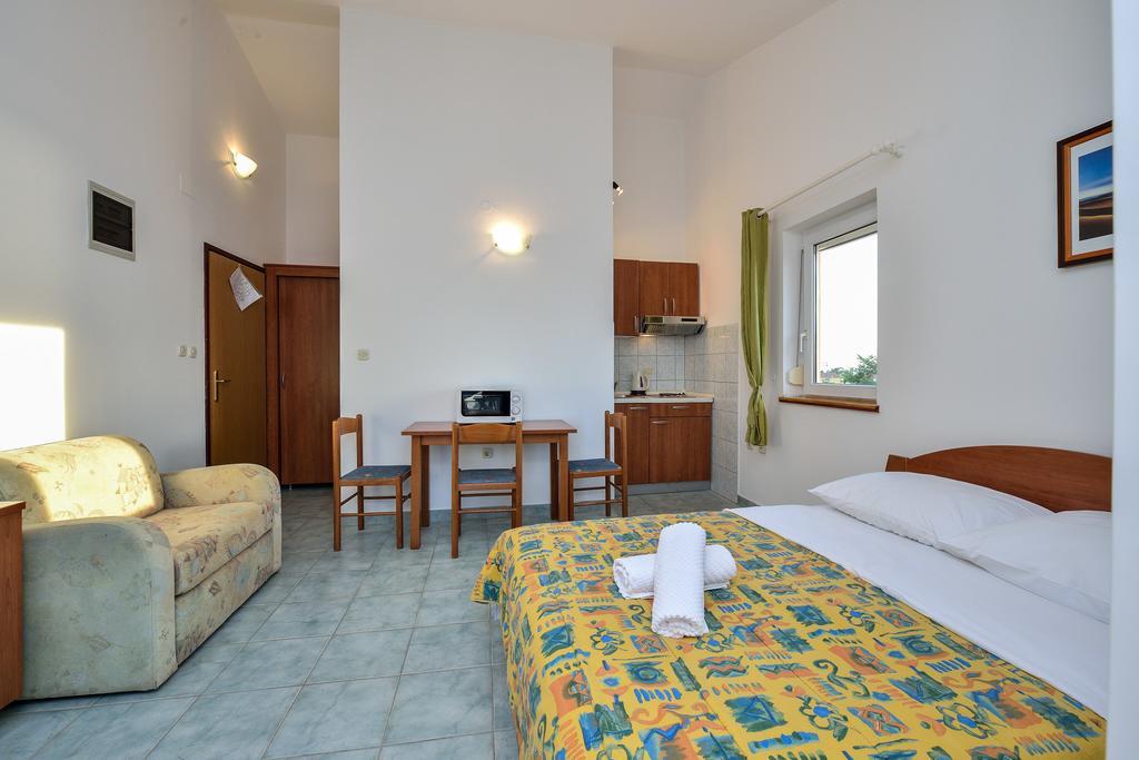 Apartments Bonex Privlaka  Extérieur photo