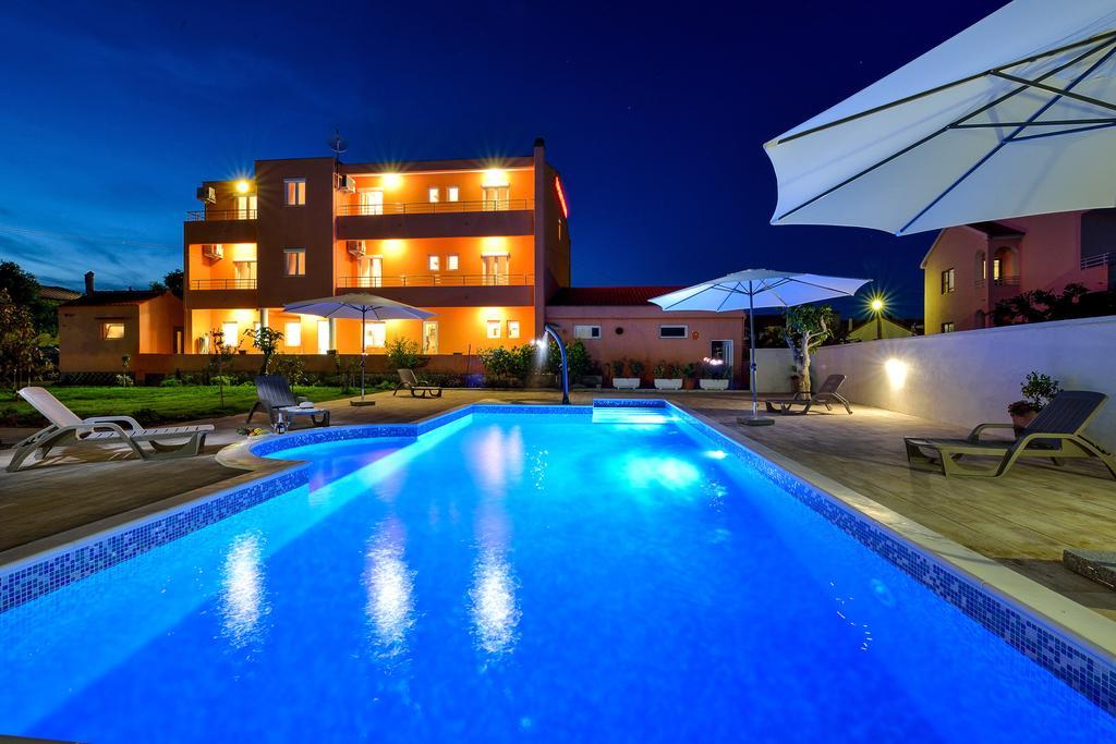 Apartments Bonex Privlaka  Extérieur photo