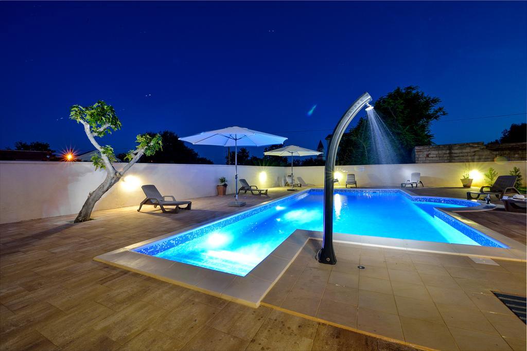 Apartments Bonex Privlaka  Extérieur photo
