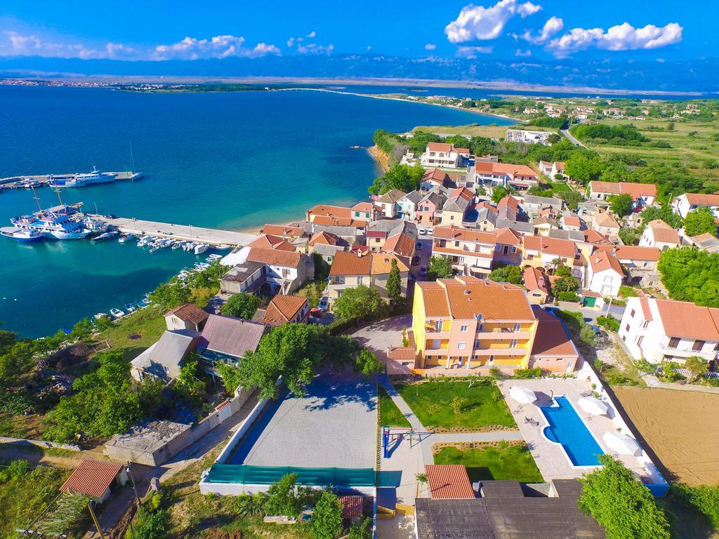 Apartments Bonex Privlaka  Extérieur photo